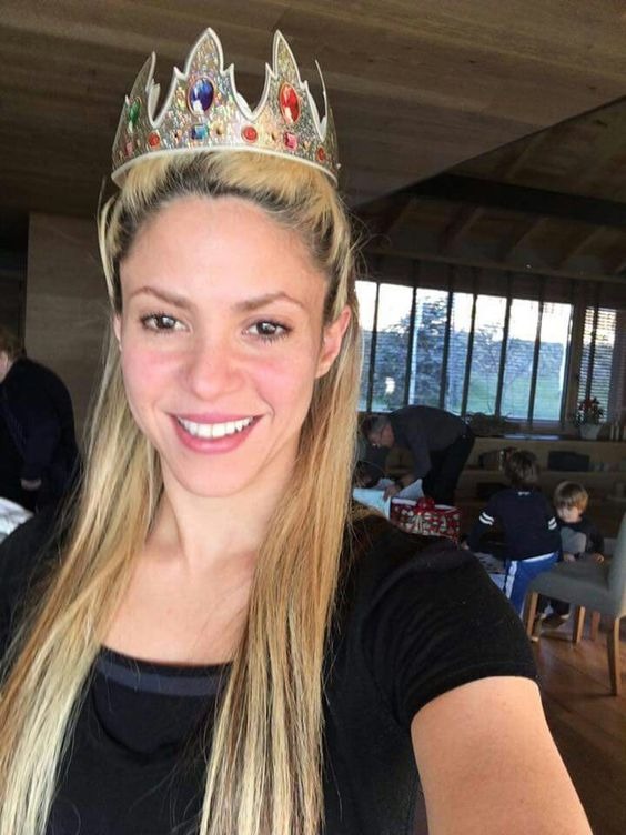 Latina Celebrities Who Are Stunning Without Makeup Shakira is the best