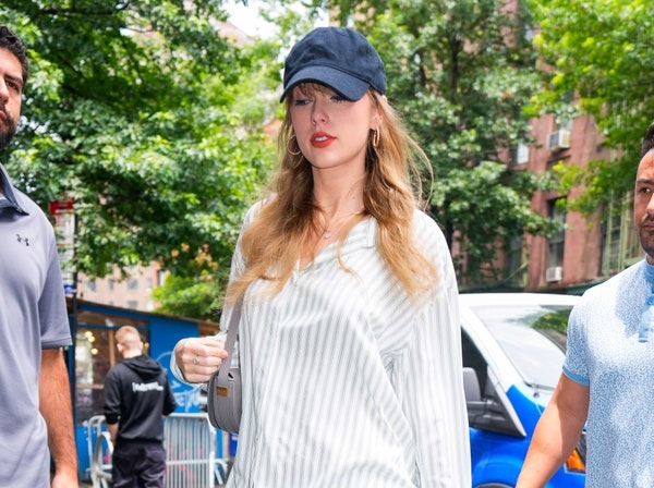 Taylor Swift Shook Up Her Breezy Summer Wardrobe With an Unexpected Wednesday Addams Touch