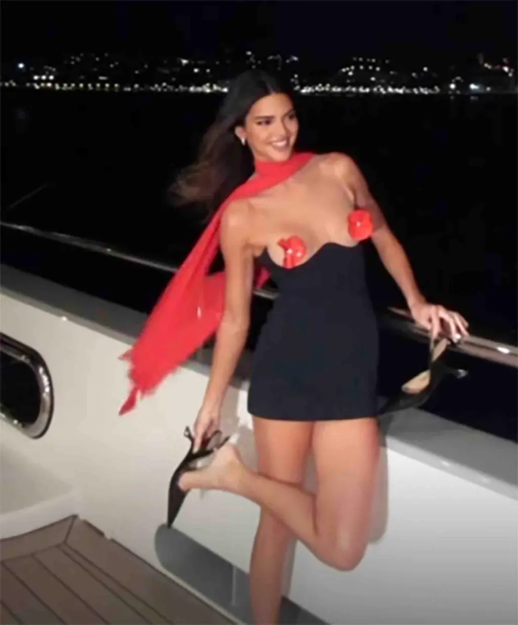 Kendall Jenner wears boob-baring minidress on yacht