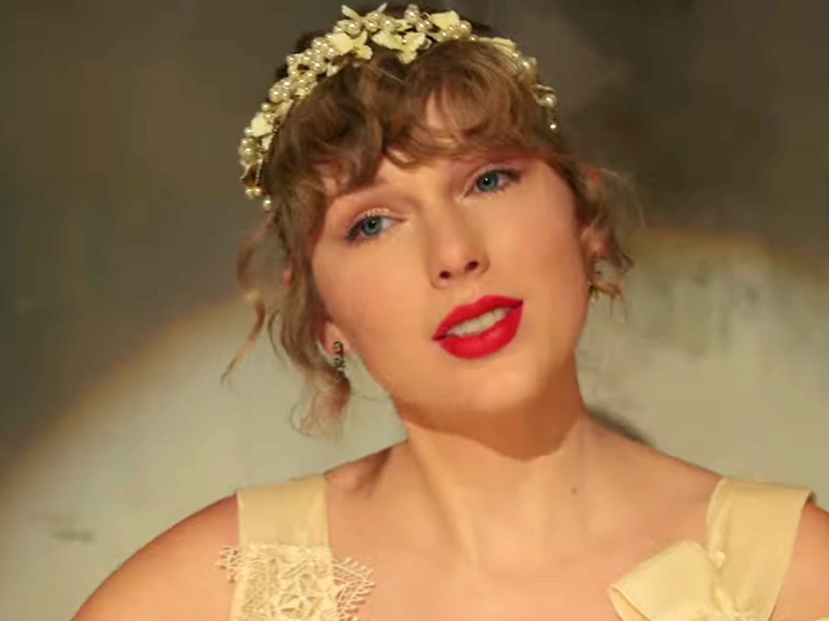 Taylor Swift Looks Like A Princess In this Video For ‘Willow’ — Wears Zimmermann Gown