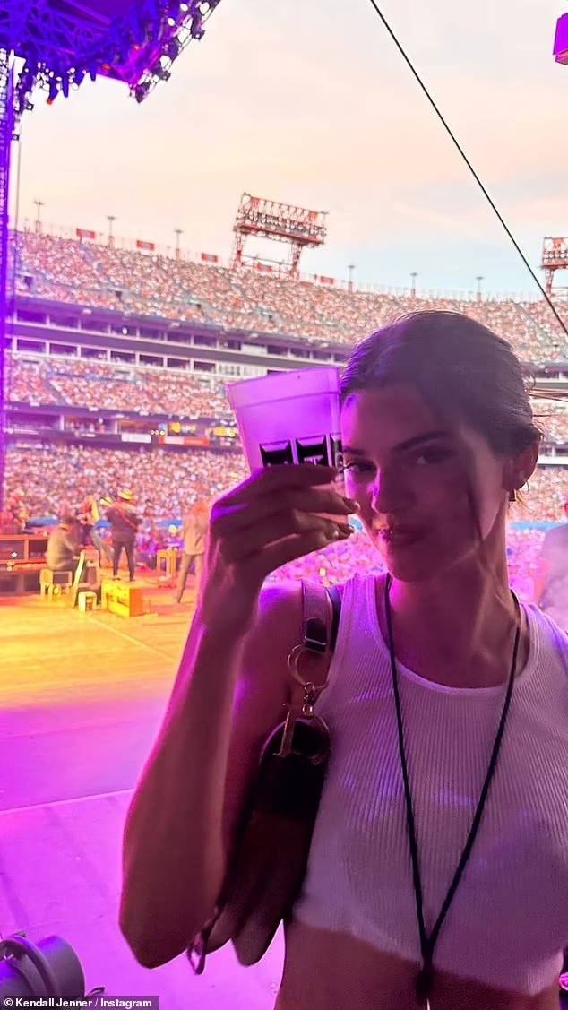 Kendall Jenner reveals she BROKE one of her vintage heels after going ‘too hard’ at a Chris Stapleton concert