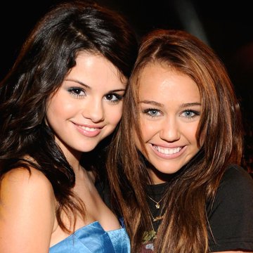 The Dolce & Gabbana gift Miley Cyrus sent Selena Gomez