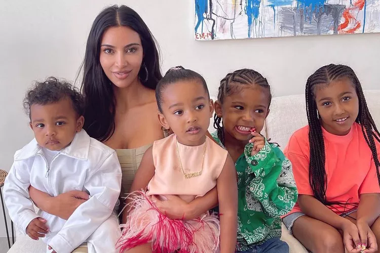 Kim Kardashian Wants Kanye West in Her Kids’ Lives, Says She Refuses to ‘Take That Experience Away’