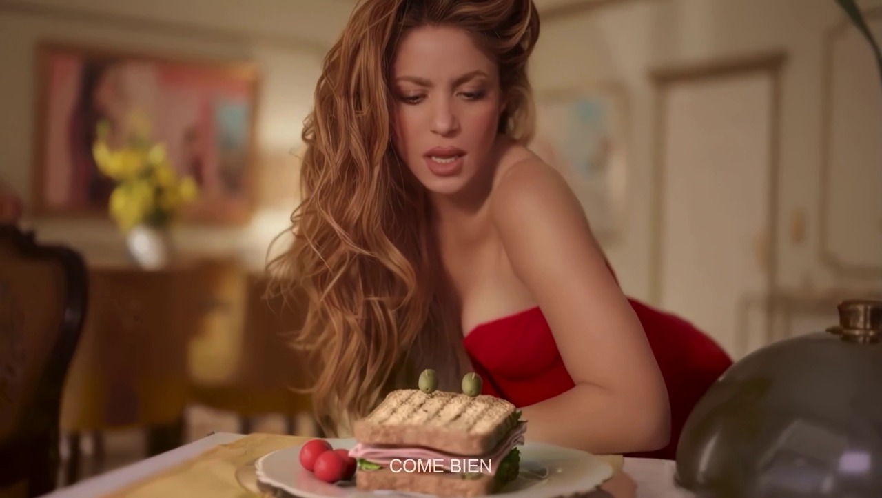 Chips don’t lie: Shakira duets with a sandwich