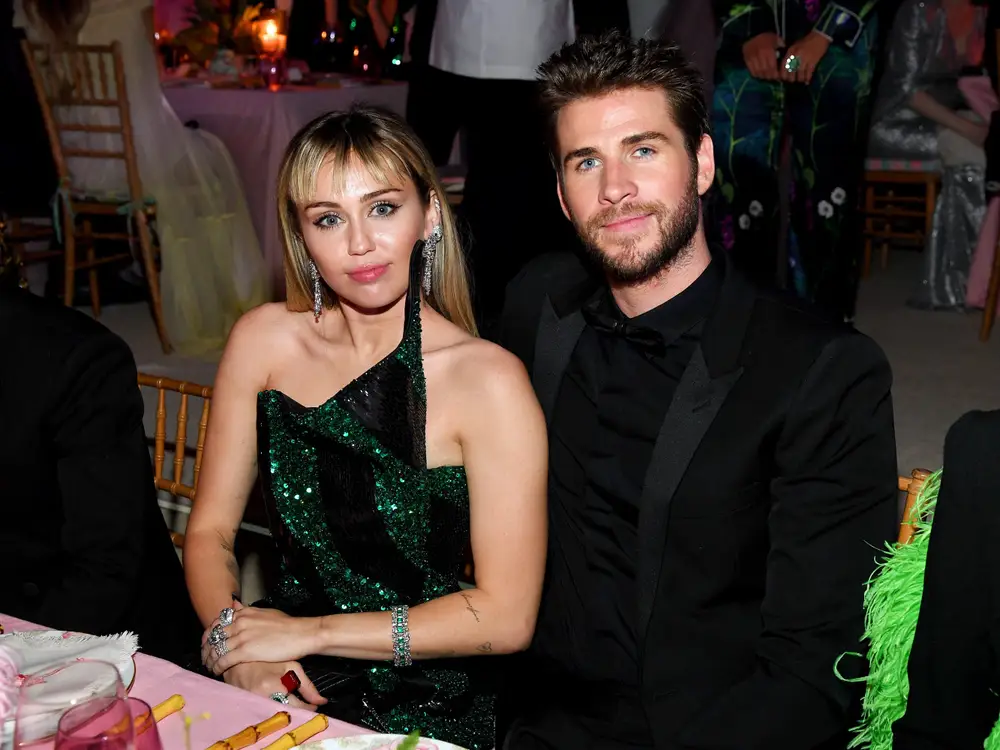 Miley Cyrus says she decided to divorce Liam Hemsworth the same day she performed at Glastonbury