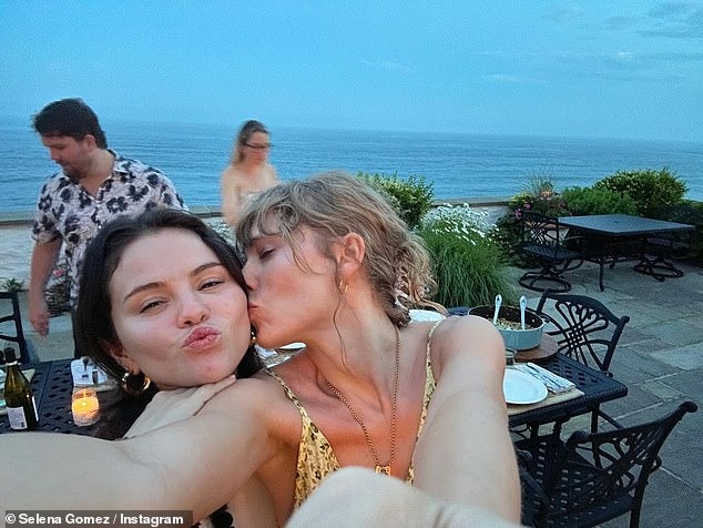 Taylor Swift plants a KISS on Selena Gomez’s cheek as the A-list besties enjoy a low-key hangout… after putting feud rumors to rest