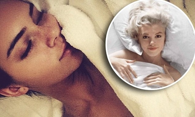 So Marilyn Monroe of her! Kendall Jenner poses naked in bed with full makeup on… as she tries to ‘nap’ in Paris