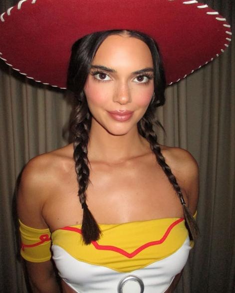 Kendall Jenner called out for ‘ruining’ ‘Toy Story’ with Sєxy Jessie costume