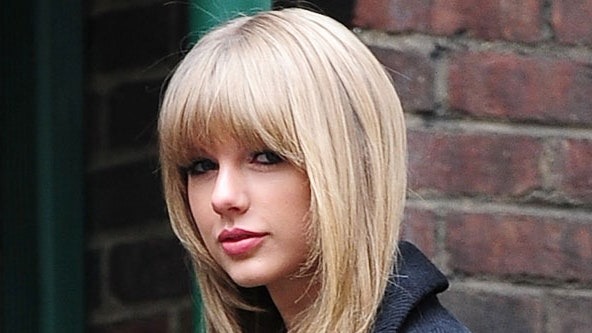 A Little Insight into Taylor Swift’s Bang Maintenance Routine