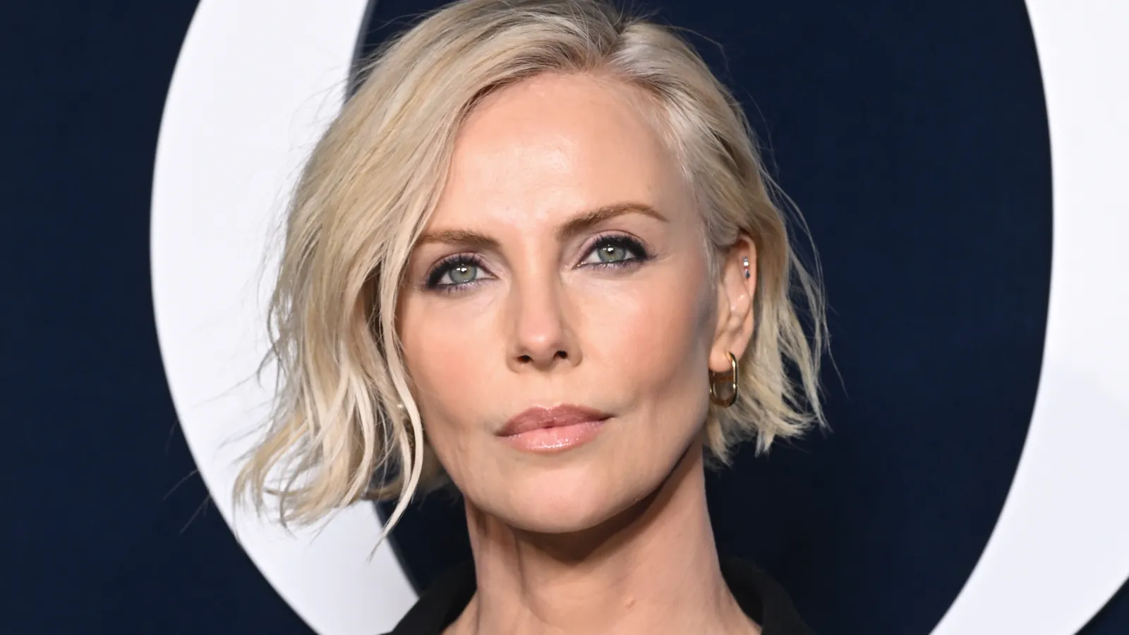 Charlize Theron Just Took a Page from Miley Cyrus’s Hair Color Book