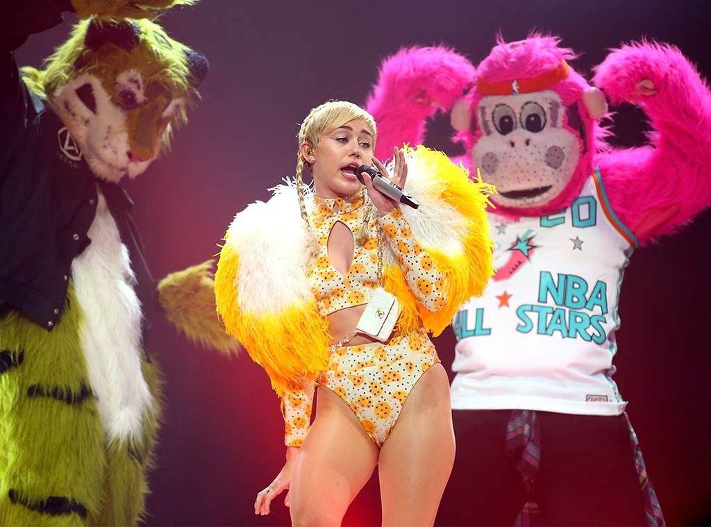 Why Miley Cyrus Says She Didn’t Make Any Money From Her Bangerz Tour