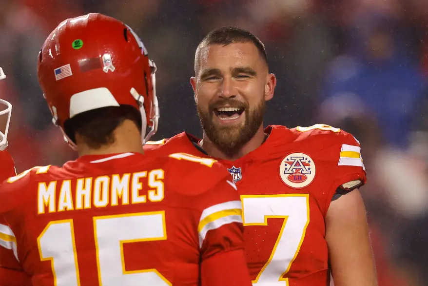 Taylor Swift shacking up with Travis Kelce in his $6M Kansas City house for the next few weeks: report