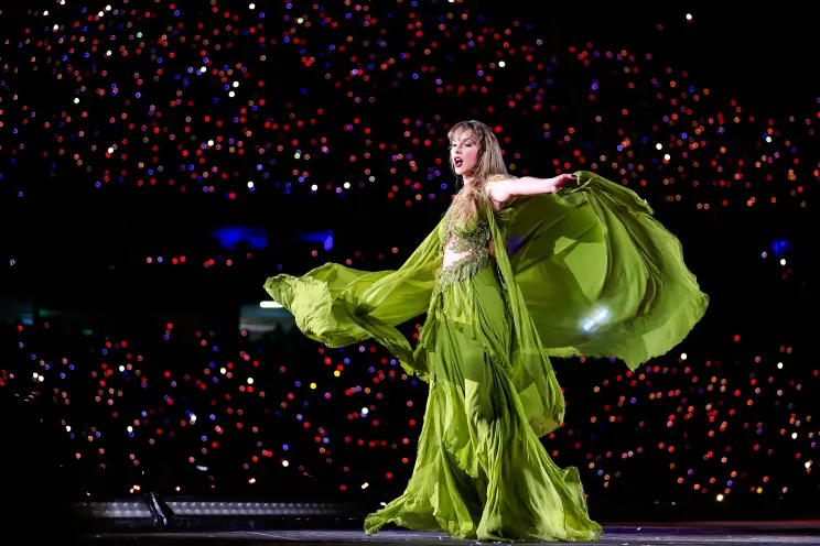 Family of Taylor Swift fan who died at Rio concert attends singer’s third Eras Tour show in São Paolo