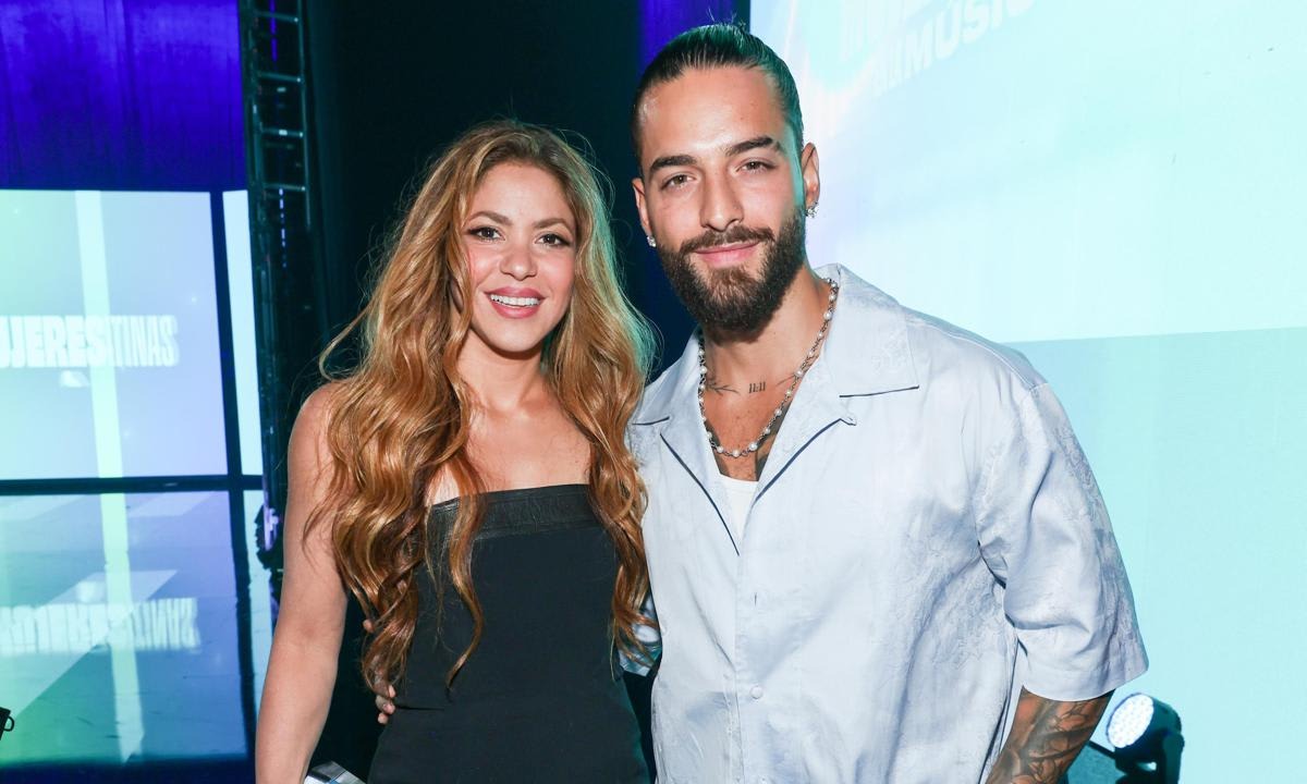 SHAKIRA AND MALUMA ARRIVE IN SEVILLA AHEAD OF THE LATIN GRAMMYS