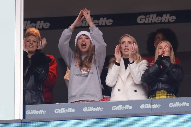 ‘It’s a bonus if she’s here’: Taylor Swift at Gillette Stadium to cheer on Travis Kelce