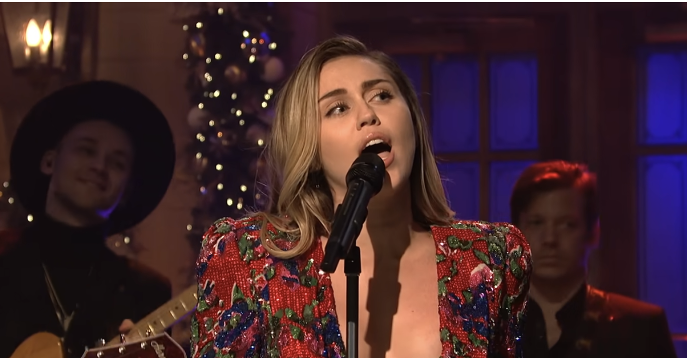 Miley Cyrus Sang a Beautiful Cover of “Happy Xmas” with John Lennon’s Son