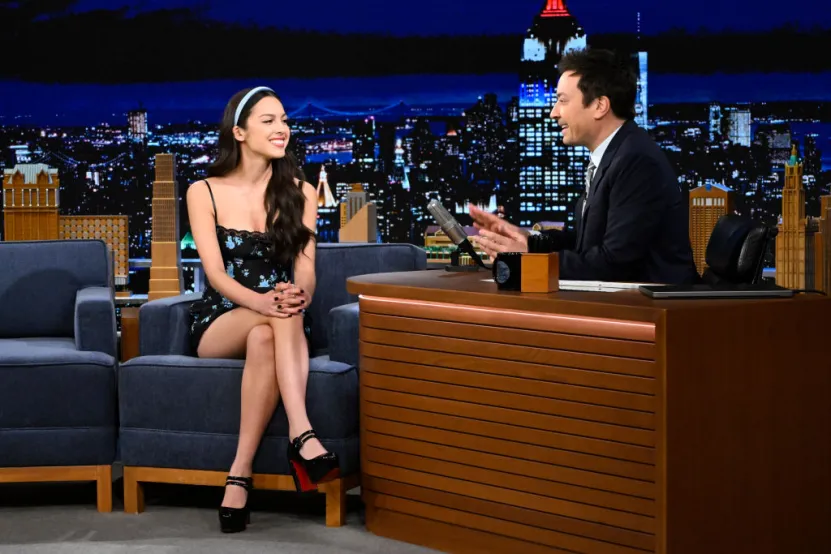 Watch Olivia Rodrigo Perform Miley Cyrus’ ‘Flowers’ During Singing Whisper Challenge on ‘Fallon’