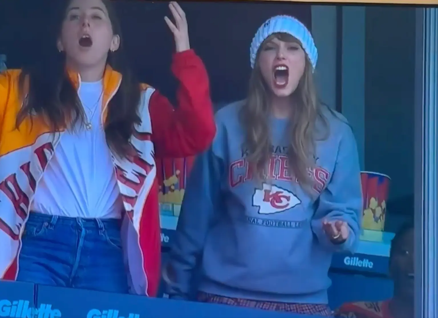 See Taylor Swift’s heated reaction after boyfriend Travis Kelce gets pushed during Chiefs vs. Patriots game