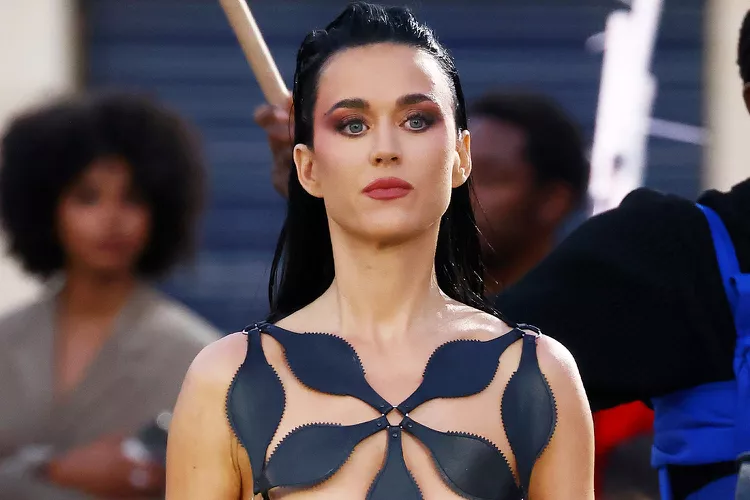 Katy Perry Gives a Whole New Meaning to Naked Dressing with Barely There Gown at Vogue World: Paris