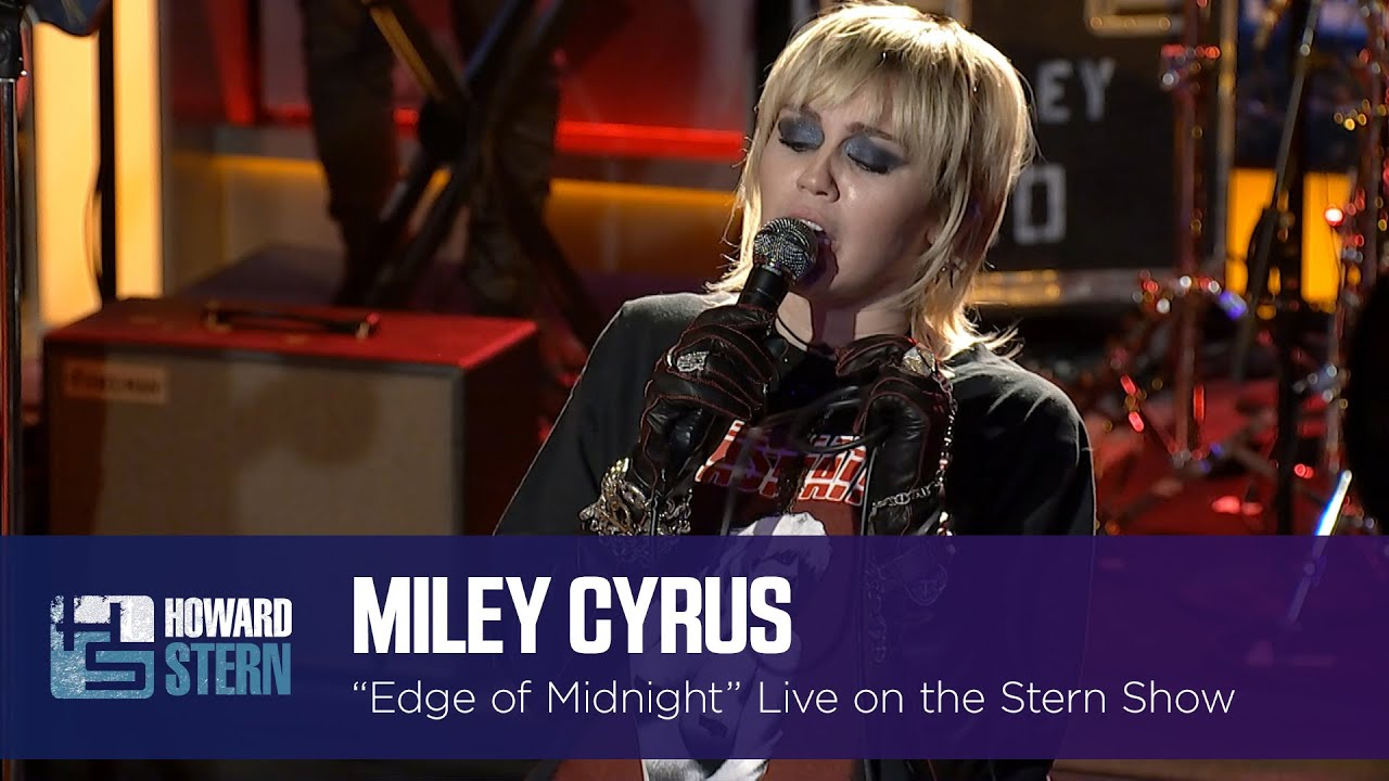 Miley Cyrus Channeled Her Inner Stevie Nicks During Her Kick-Ass “Edge of Midnight” Set