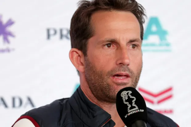 STAR’S HORROR Former Olympic champion Sir Ben Ainslie robbed of £17,000 Rolex at knifepoint by Barcelona gang after leaving restaurant