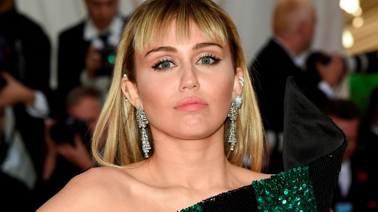 ‘Very unsettling’: Miley Cyrus may be forced to publicly reveal ‘Flowers’ lyrics are about ex Liam Hemsworth in Bruno Mars copyright case