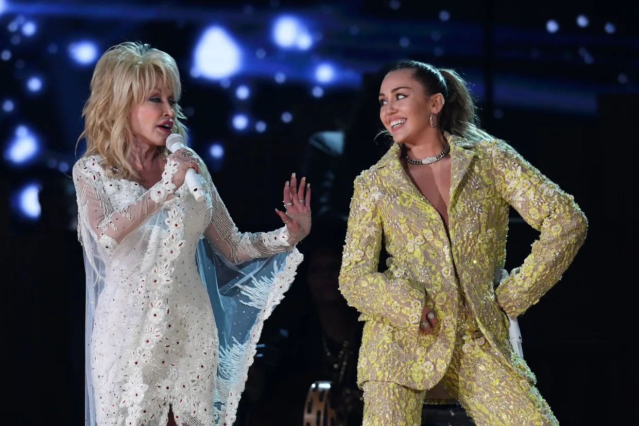 Miley Cyrus, godmother Dolly Parton discover they’re blood relatives